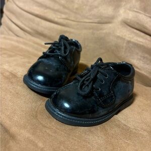 2m Dress Shoes